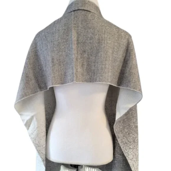 CALVIN KLEIN Heathered Gray & White Fringed Acrylic Scarf - OS - Picture 4 of 6